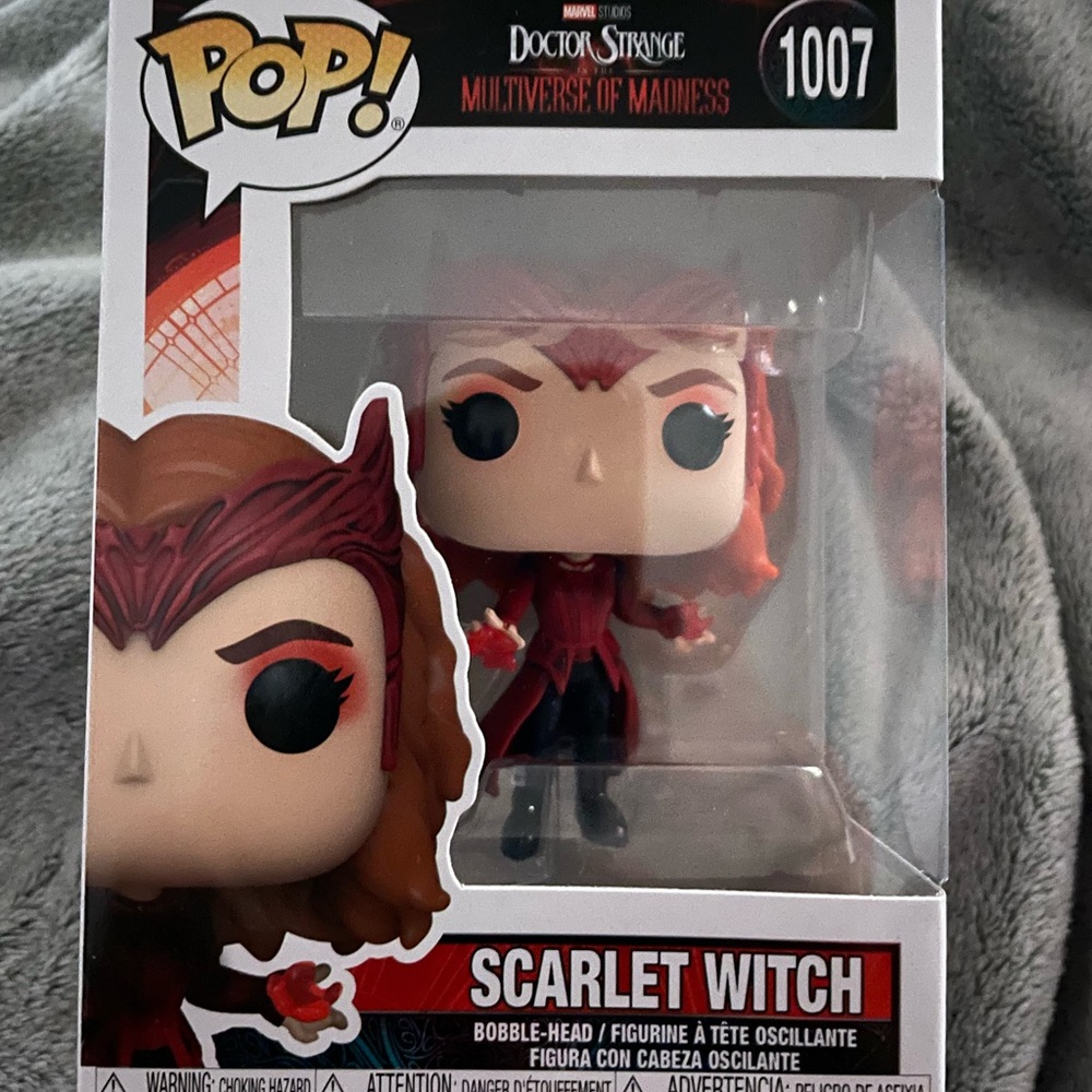 NIB Funko Pop Scarlet Witch Dr Strange the multiverse of madness 🌟 in dark
